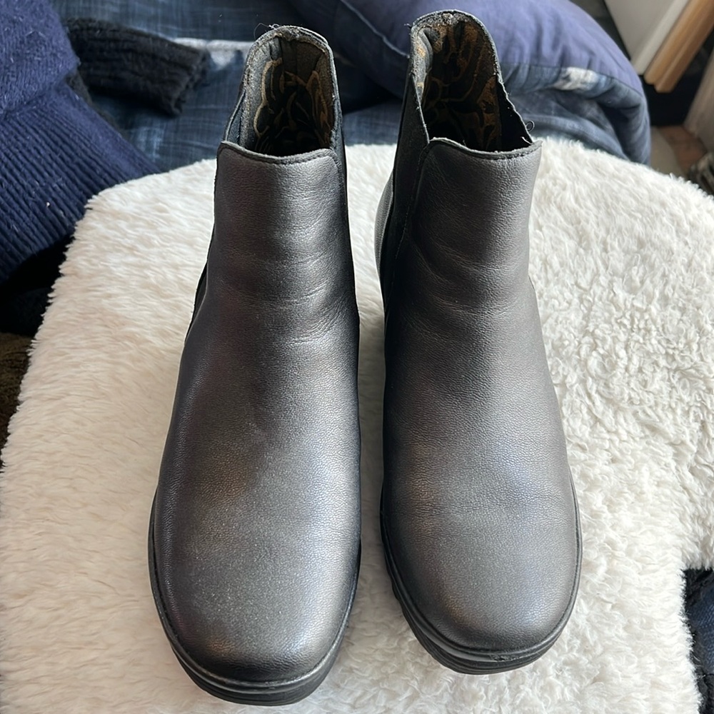 Fly London size 38 wedge ankle boots
